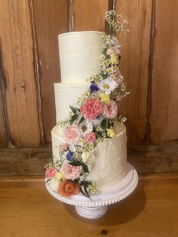 Wedding cakes in Lancaster PA by Sweet Creations Bakery